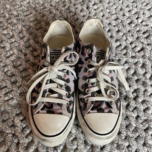 Platform cheetah converse
